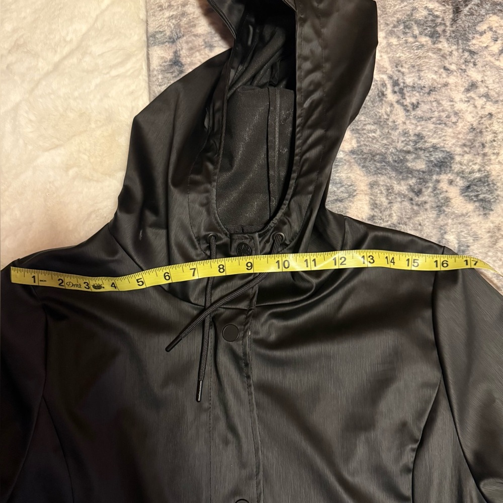 Rains Curve Waterproof Rain Jacket - Picture 7 of 8